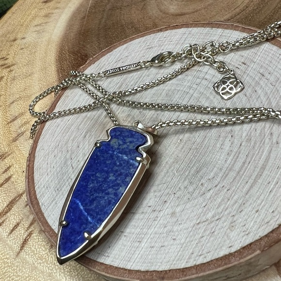 Kendra Scott Lapis Arrowhead Necklace 💙✨ - Picture 6 of 9